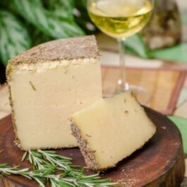 VEGA ROMERO SHEEP CHEESE 12 MONTHS