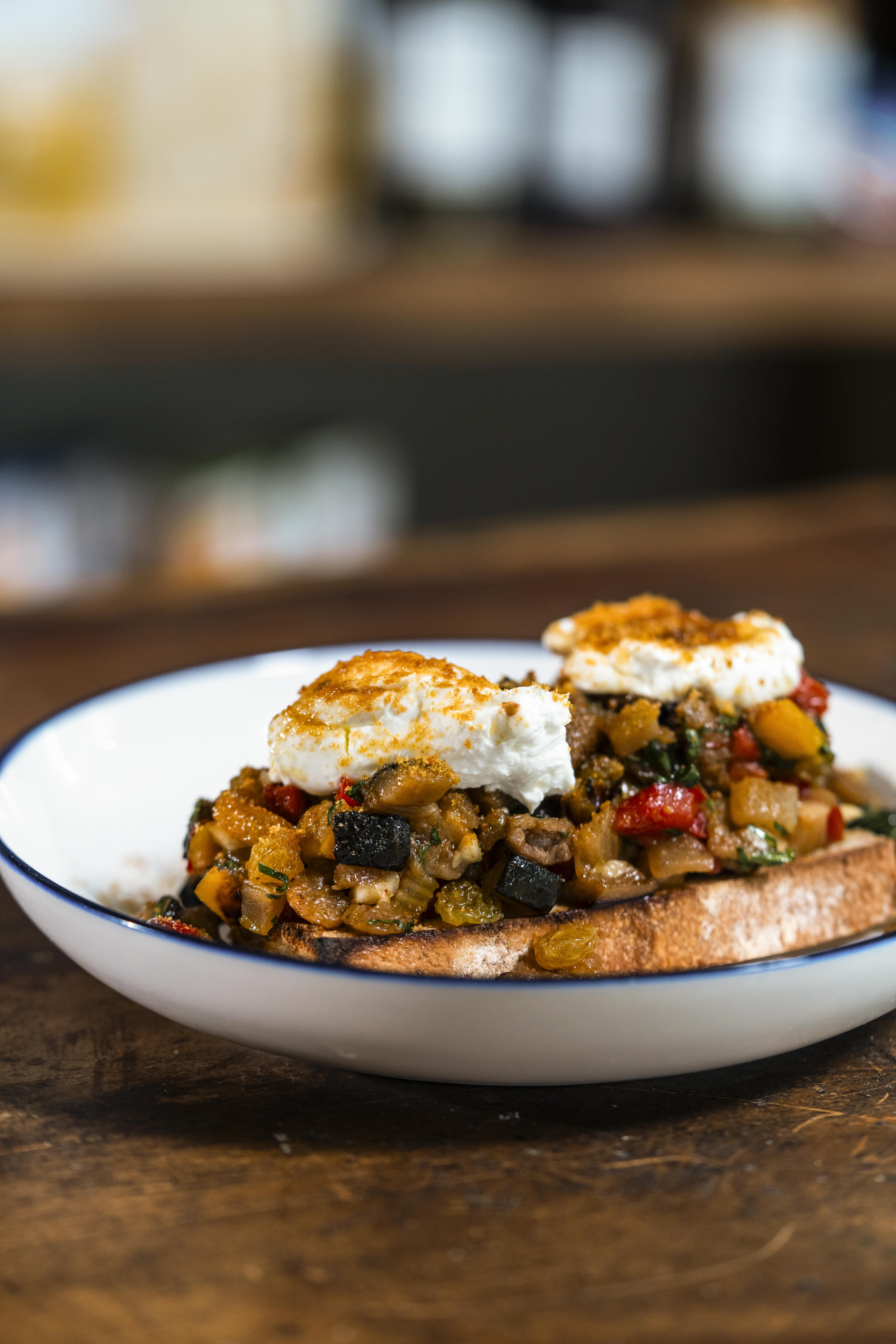 Bruschetta con Caponata e Bottarga